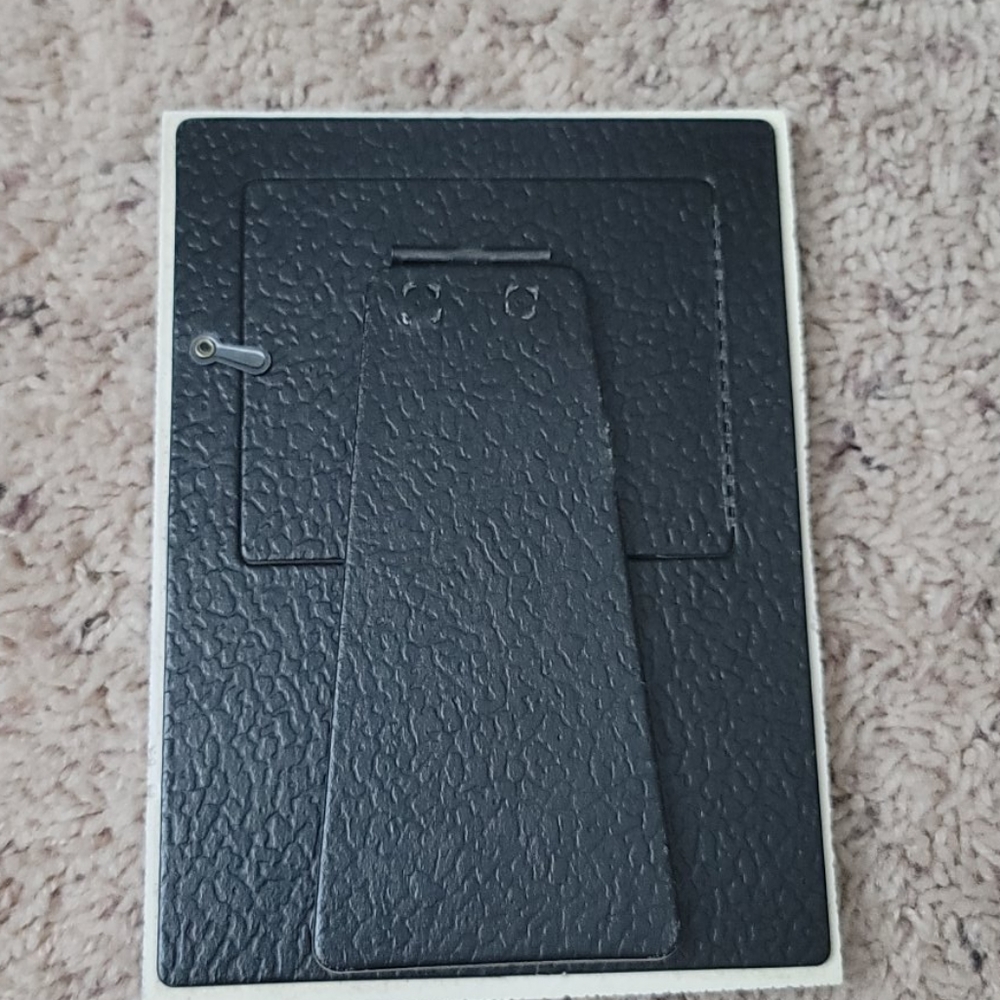 Picture Frames (2) - Picture 4 of 15